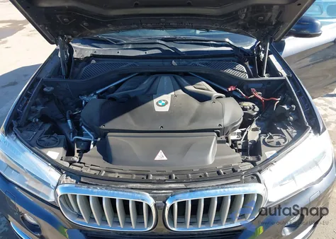 2015 BMW X5 xDrive50I из США, поврежденный, VIN 5UXKR6C54F0J77201